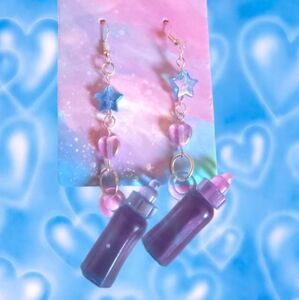 Baby bottle earrings 🍼